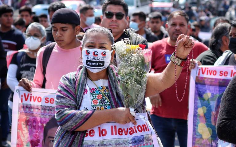 A más de 8 años de la Noche de Iguala, padres de los 43 normalistas ...